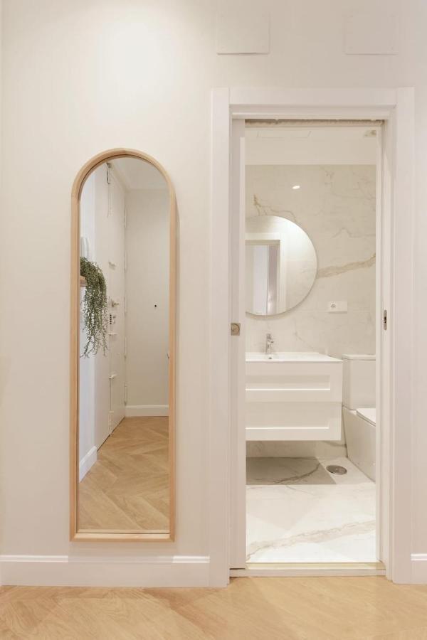 Deluxe Apartment Near Gran Via Madryt Zewnętrze zdjęcie